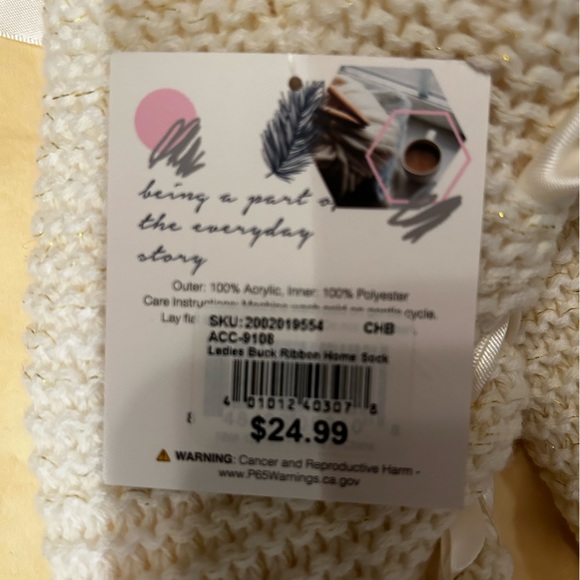 Socks NWT - Picture 4 of 4